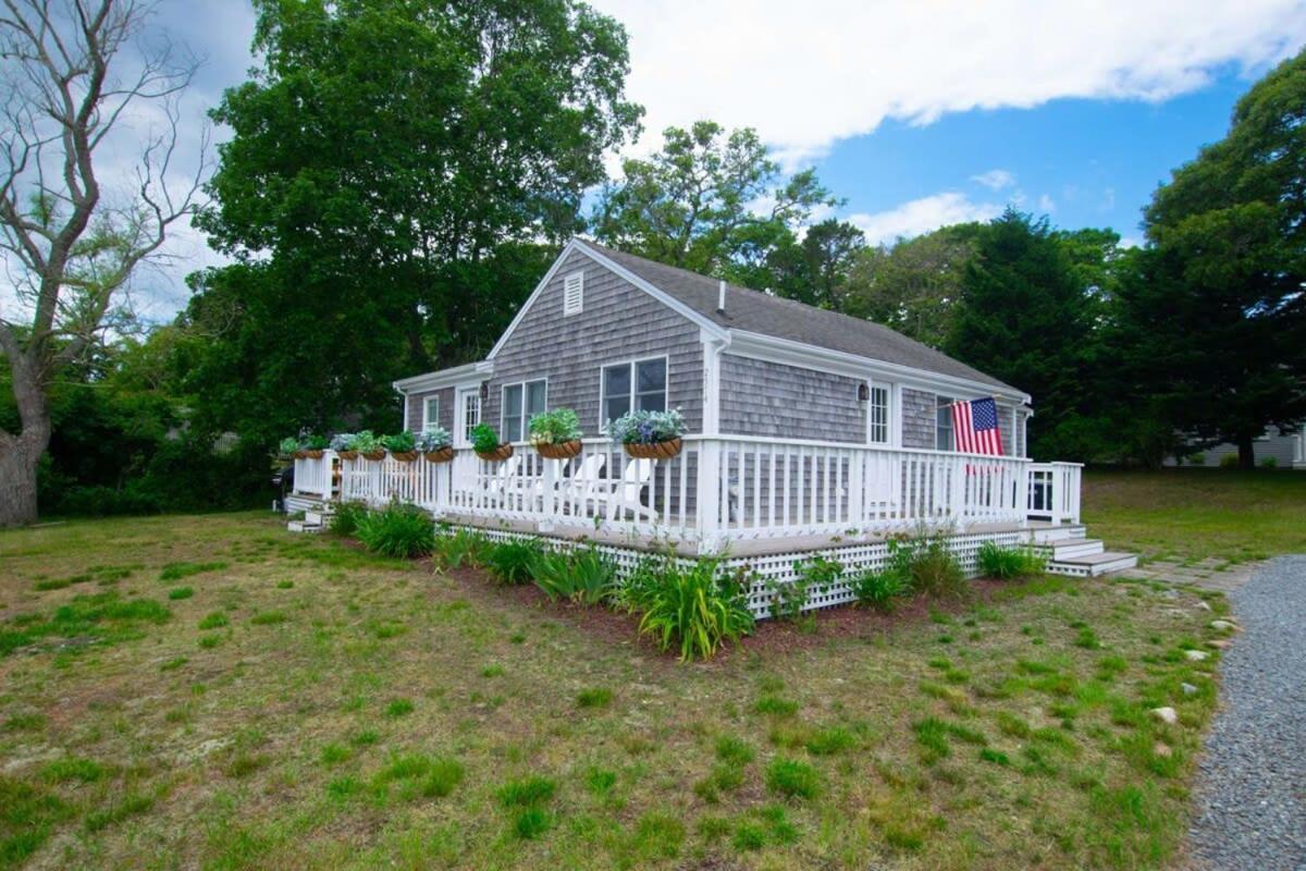 Wrap-Around Porch Mins To Beach Chatham Zewnętrze zdjęcie